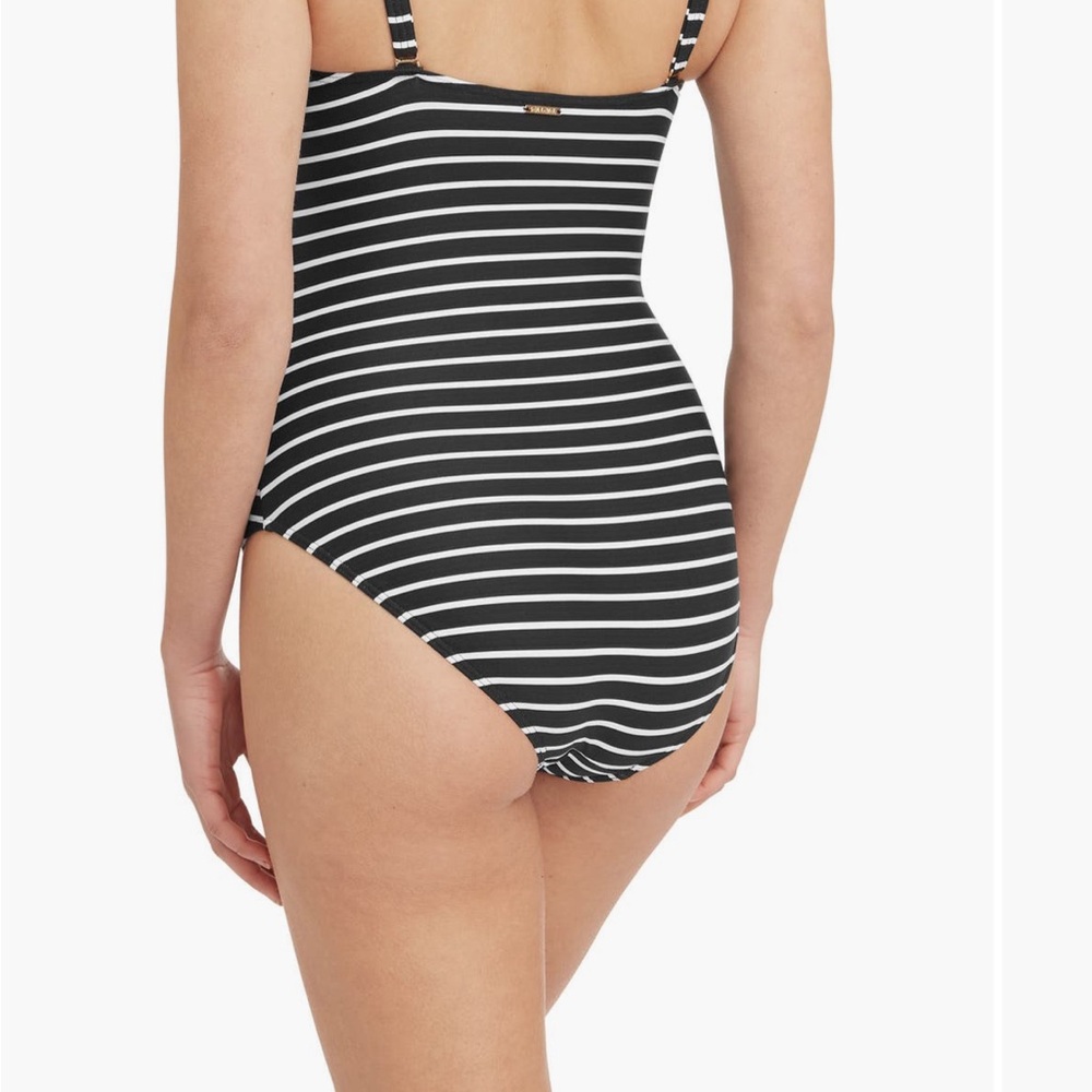 Sea Level Twist Front Multifit One-Piece Swimsuit Green & White Striped - Picture 4 of 7